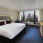 AVANI Atrium Deluxe Room_ King_view e